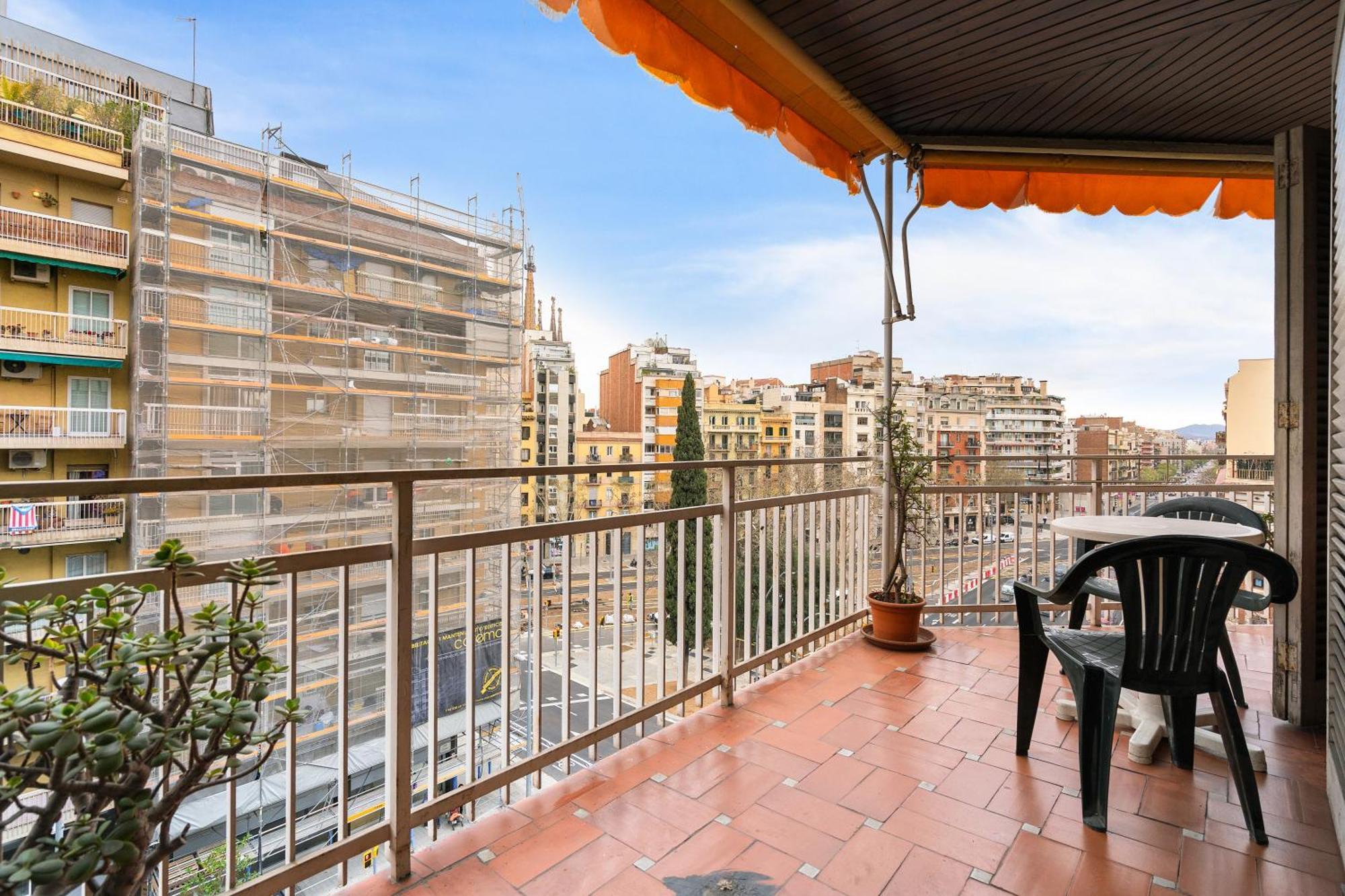 Stunning 5br With Sagrada Familia Views Appartement Barcelona